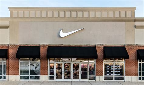 nike outlet uvm.